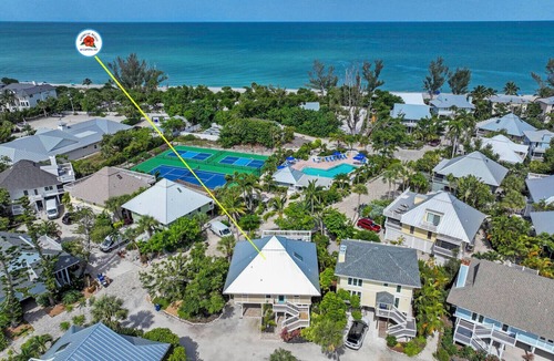 Captiva House | Captiva Island Vacation Home with Pool, Tennis, and Beach Access and King bed