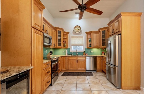 Uptown - Upper Duval House | *CASA AMARILLA* Old Town Cottage & Pool + Last Key White Glove Service.