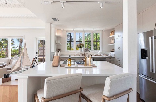 North Captiva House | Casa Blanca: Elegant Beachfront Oasis w/Golf Cart, Kayaks, and more!
