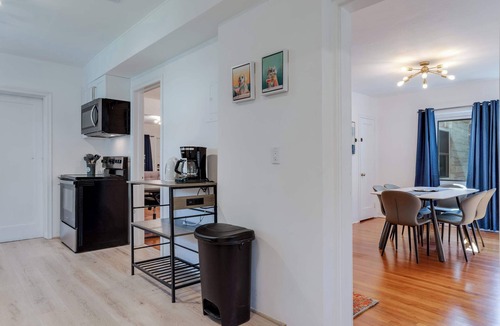 The Roads House | Casa de Jai- your Green Space near Brickell