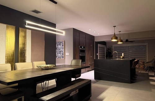 Ludlam House | Casa Solea Miami Pool Home w/Workspaces + Master Office & Daybed