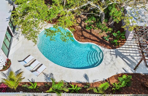 Central Beach House | Casa Tropicale