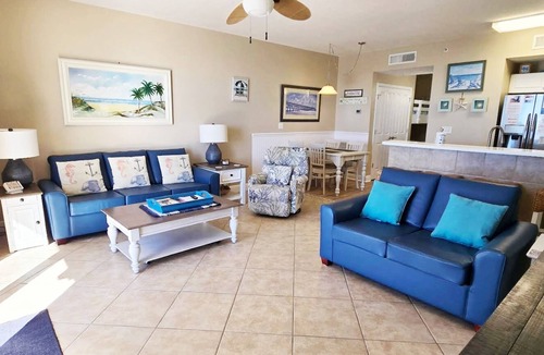 Miramar Beach Condo | Celadon 604𓇼 Steller𓇼Gulf-Front𓇼Beach Chairs𓇼Parking Inc 𓇼 1 Bd. with bunks