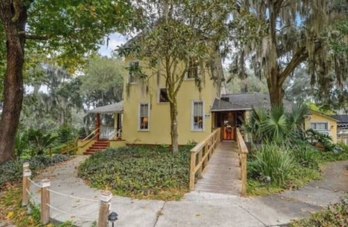 Oakland House | Central Florida's Historic Gem & wedding venue- The Oakland Manor House