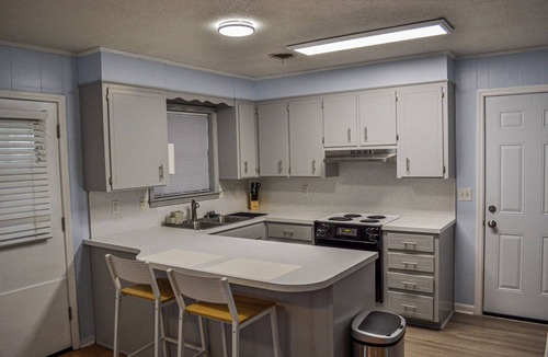 Northeast Pensacola House | Central Pensacola Family Retreat With Game Room & Bar