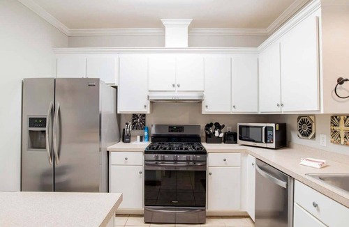 Mobile House | Central, Wonderful Porch & Yard! Hazel Hideaway