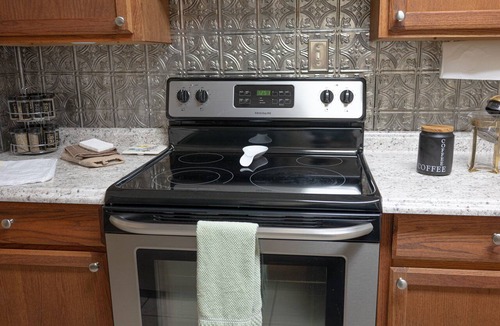 McComb Apartment | Centrally located entire home w/Fenced in yard