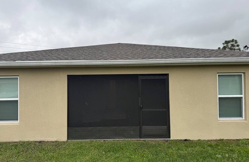 Port Malabar House | Centrally located Relax Zone 3-bedroom house in Palm Bay