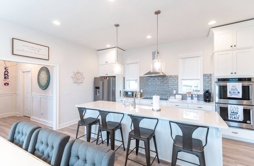 Dadeville House | Changes in Latitude | 4 Bed, 3 Bath