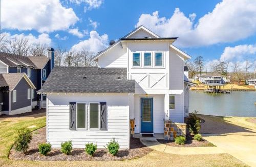 Dadeville House | Changes In Latitude
