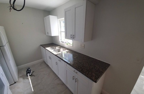 Cypress Lake Apartment | Charming 1-bedroom plus office/den apartment in prime location of Fort Myers FL