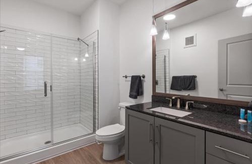 East Walnut HIlls Apartment | Charming 1BR 1BA Apartment Near Downtown Cincinnati