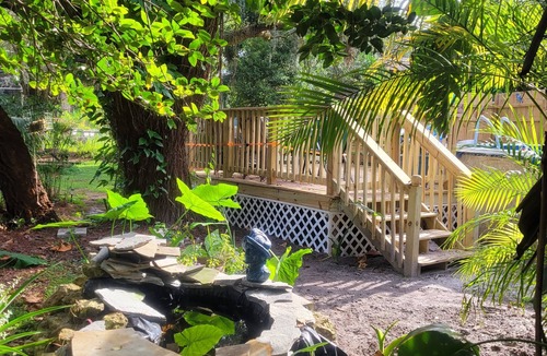 Elfers House | Charming 2-bedroom house with pool and wildlife.