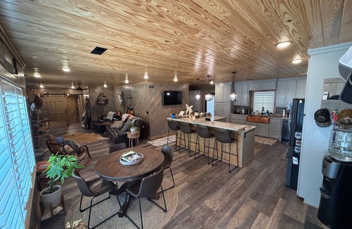Delta House | Charming 2-bedroom, 2 bath home near hunting and outdoor adventure.
