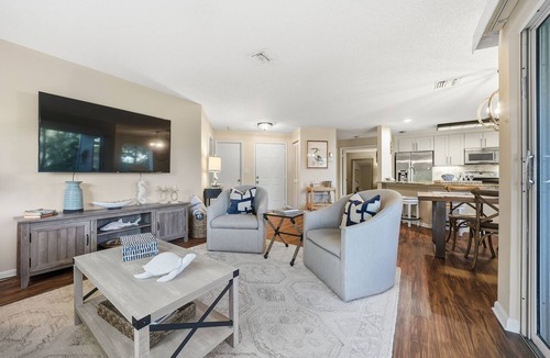 Wabasso Beach Condo | Charming 2-bedroom condo in Sea Oaks, a beautiful tennis and beach community