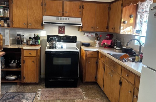 Edgewater Cottage | Charming 2-bedroom cottage with AC in Edgewater just off the Indian River