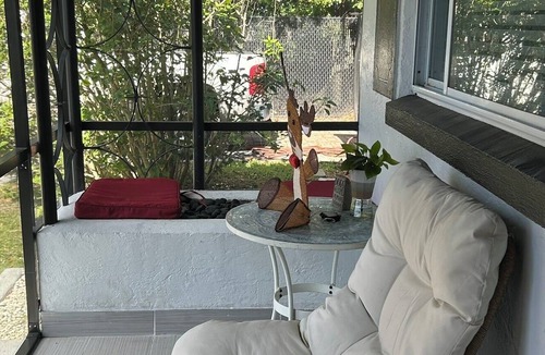 Edgewood House | Charming 2-bedroom house with AC in sunny Orlando