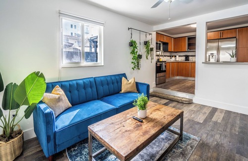Allapattah House | Charming 2-bedroom house in amazing Miami with WiFi, AC
