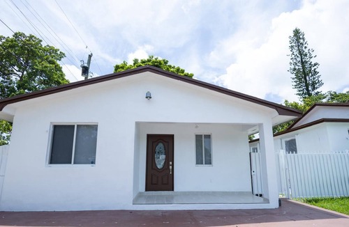 Allapattah House | Charming 2-bedroom house in Miami, minutes from the city's most touristic spots.