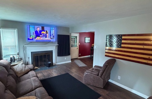 Akron House | Charming 2-bedroom house with AC in fantastic Akron newly updated!
