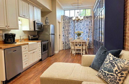 Troy Apartment | Charming 2 BR/2 bath in Historic District - Rent 1 Suite or Both/8-16 people!