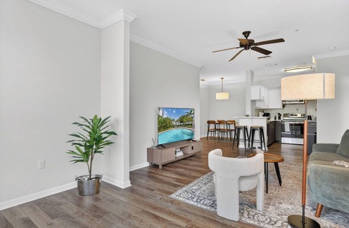 Oviedo Apartment | Charming 2BR 7 mins from UCF with fitness and washer dryer in lovely Oviedo