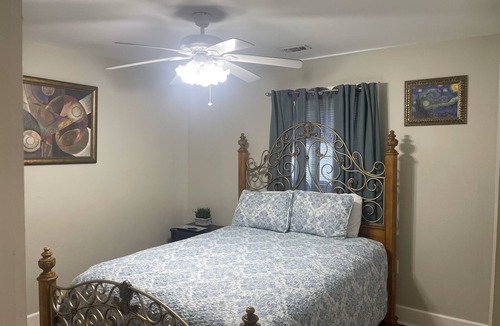 Gulfport House | Charming 2BR Cottage in Gulfport – Close to Beach, Casinos, & Attractions!