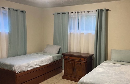 Holly Hill House | Charming 3-bedroom house with AC and WiFi in marvelous Daytona Beach