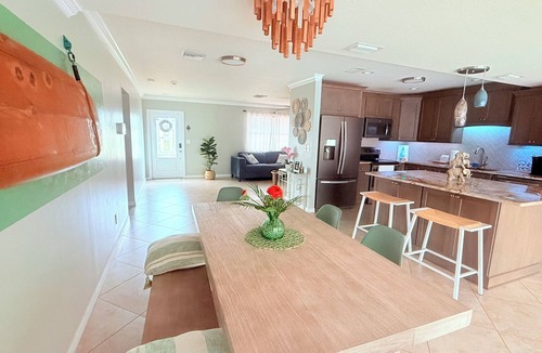 Port Saint Lucie House | Charming 3-bedroom house with WiFi and AC in serene Port St. Lucie