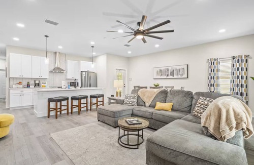 Ybor City House | Charming 3-bedroom house with Pool in sunny Tampa