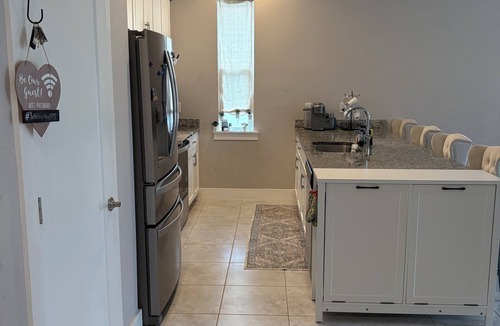 Crystal Cove House | Charming 3-bedroom luxury Kissimmee Orlando Disney, UniversalMedieval, Walmart