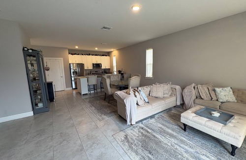 Crystal Cove House | Charming 3-bedroom luxury Kissimmee Orlando Disney, UniversalMedieval, Walmart