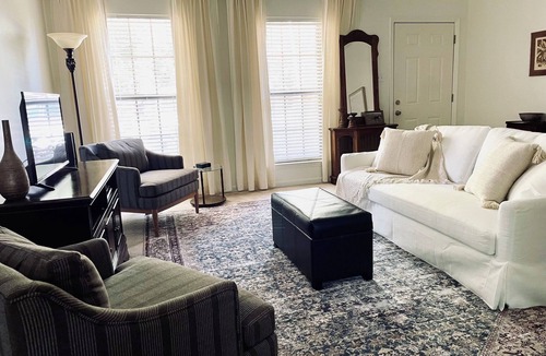 Mandeville House | Charming 3-bedroom Monthly Rental Home in Mandeville
