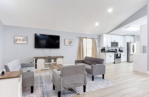 Lindfields Villa | Charming 3-bedroom villa in adorable Kissimmee with AC