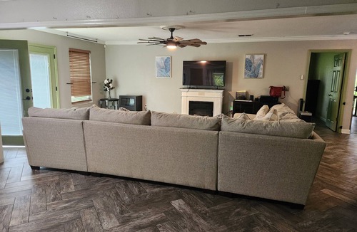 Kissimmee House | Charming 4-bedroom house with AC and WiFi near Orlando airport and lake nona