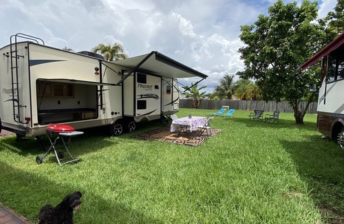 Ludlam House | Charming Camper Oasis in Miami