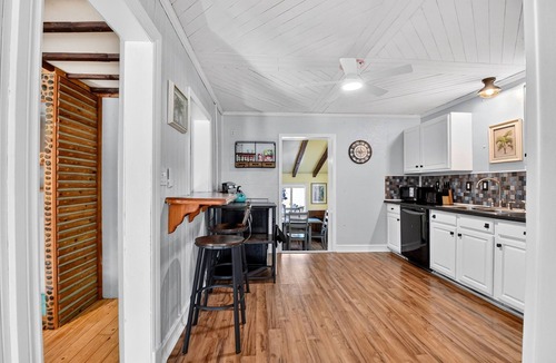 Riviera Beach House | Charming Cottage Near Singer Island Beach, Peanut Island Ferry, Palm Beach