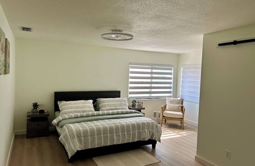 St. Cloud Other | Charming Modern Farmhouse - 30 Minutes to Disney, Universal & Top Attractions!