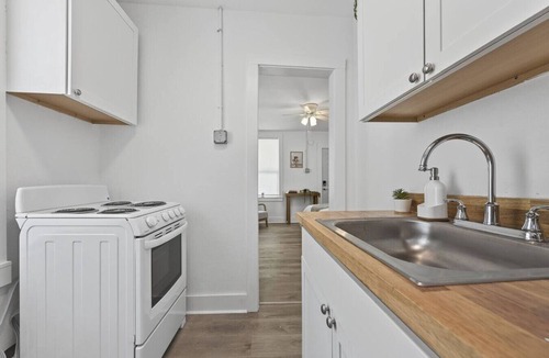 South Pensacola Cottage | Charming Private Studio Cottage