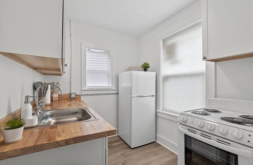 South Pensacola Cottage | Charming Private Studio Cottage