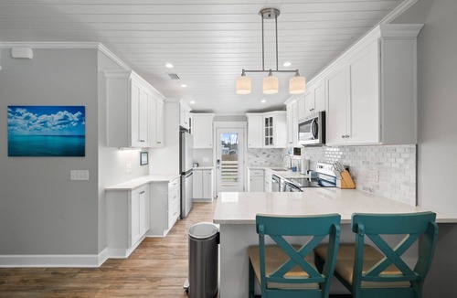 Panama City House | Charming St Andrews Bay 3 Bed/2 Bath, Hot Tub, Near Marina, Bars & Restaurants