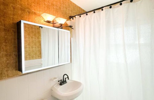 Downtown Fort Lauderdale Apartment | Charming studio with WiFi and AC in marvelous Fort Lauderdale