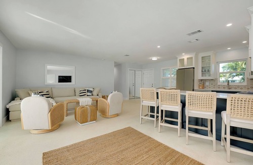 Venice Villa | Charming Venice Island Condo