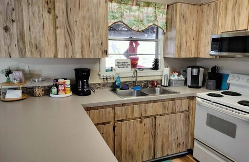Inverness Cottage | Charming water front cottage with central AC,quiet area in lovely Inverness