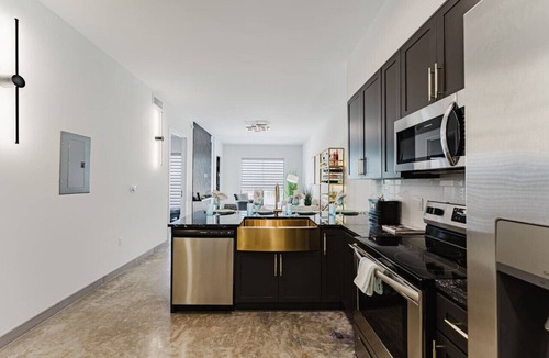 Fort Lauderdale Apartment | Chic 2BR, Beachside Escape for Families in FLL!