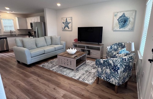 Gulfport House | Chic Beach Getaway, Near Casinos/Airport/Coliseum