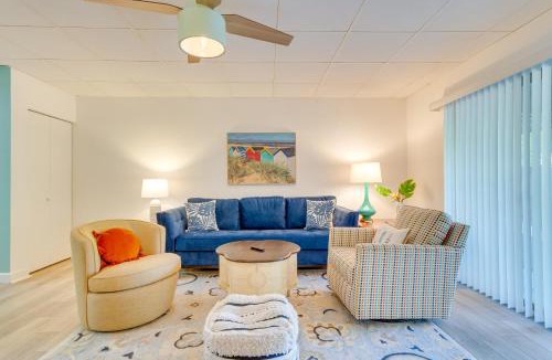 Pensacola House | Chic Gulf Breeze Escape w/Pool Access & Courtyard