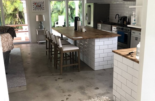 Tropic Isle House | Clean, quiet, beach house vibe