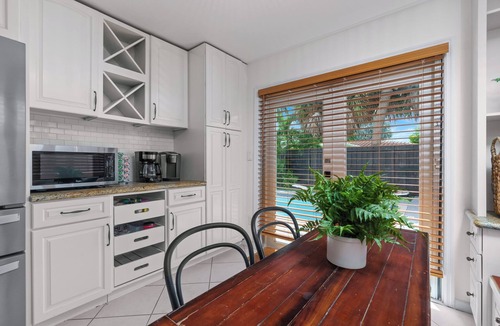 South Corals House | Close 2 Beach-Las Olas-Huge Pool-Waterfall-Family Friendly-4 Bedroom-Game Room!