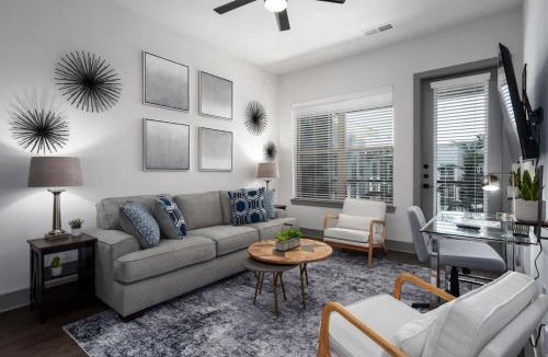 Crestline Heights Apartment | Close to 280 shopping restaurants Grandview Med Ctr